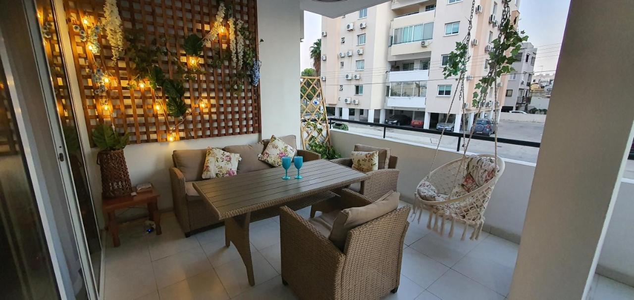 Stefaris "Koutsou Court 105" Apartment Larnaca Exterior foto